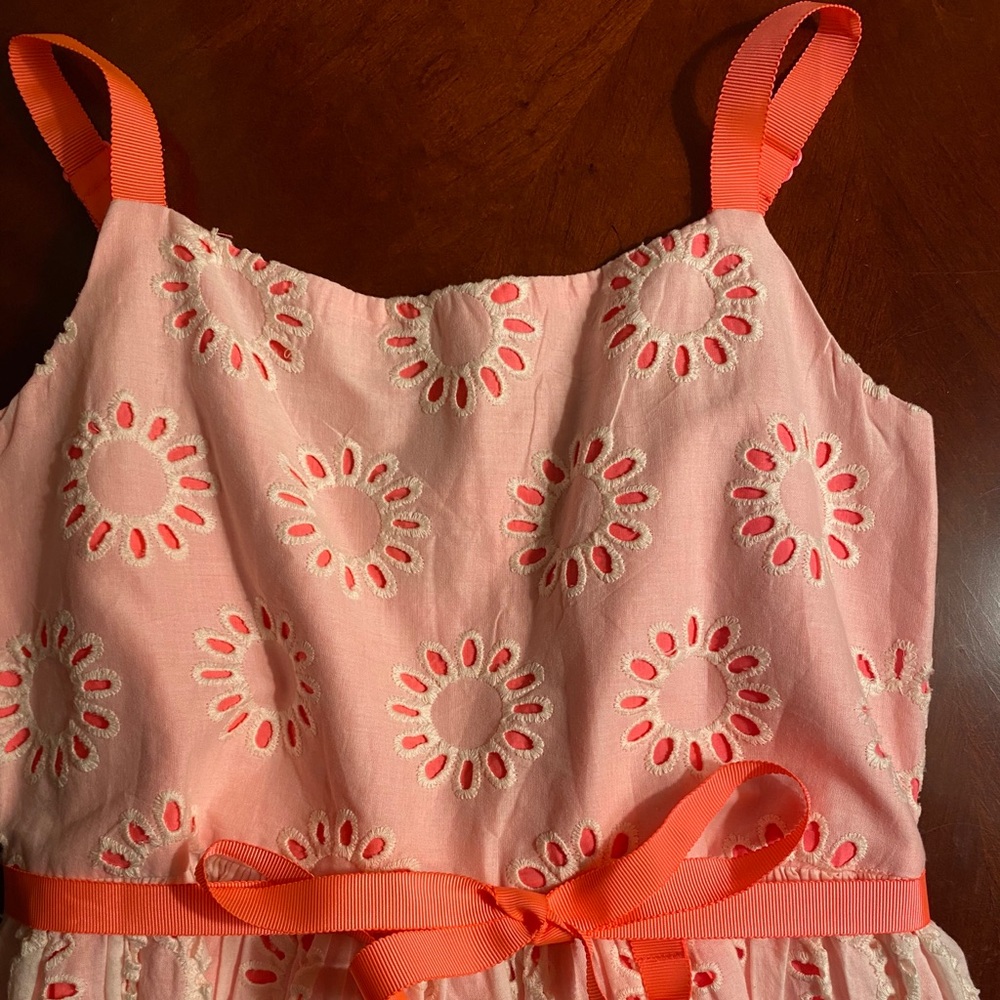 Spring pink and white flower dress!